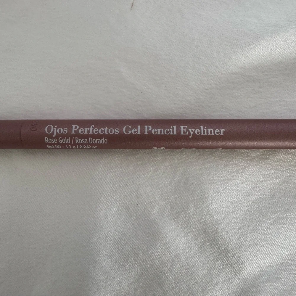 Araceli Ojos Perfectos Duo Gel Pencil Eyeliner With Sharpener